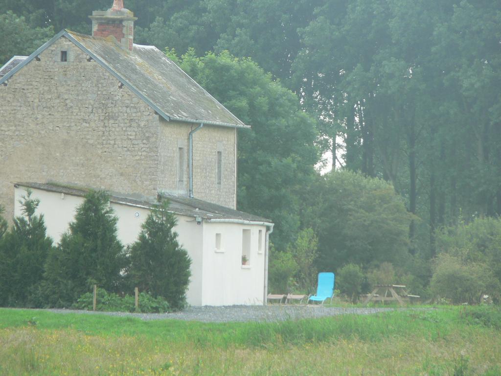 Gite De L'Aure Trevieres Esterno foto
