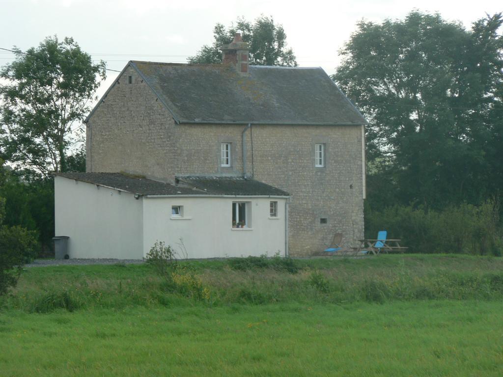 Gite De L'Aure Trevieres Esterno foto