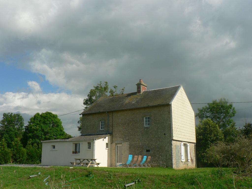 Gite De L'Aure Trevieres Esterno foto