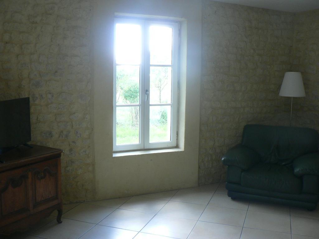 Gite De L'Aure Trevieres Esterno foto